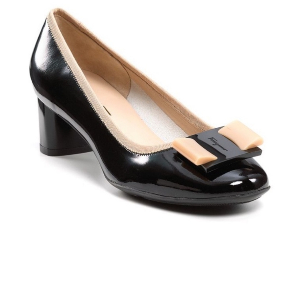 Salvatore Ferragamo Black Patent Leather Bow Pumps with Beige Accent